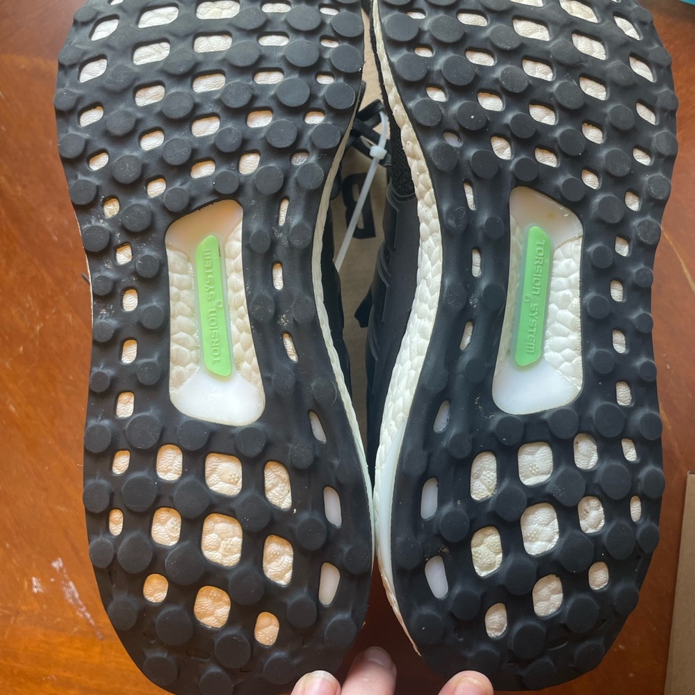 Adidas Ultraboost 1.0 - Picture 7 of 9